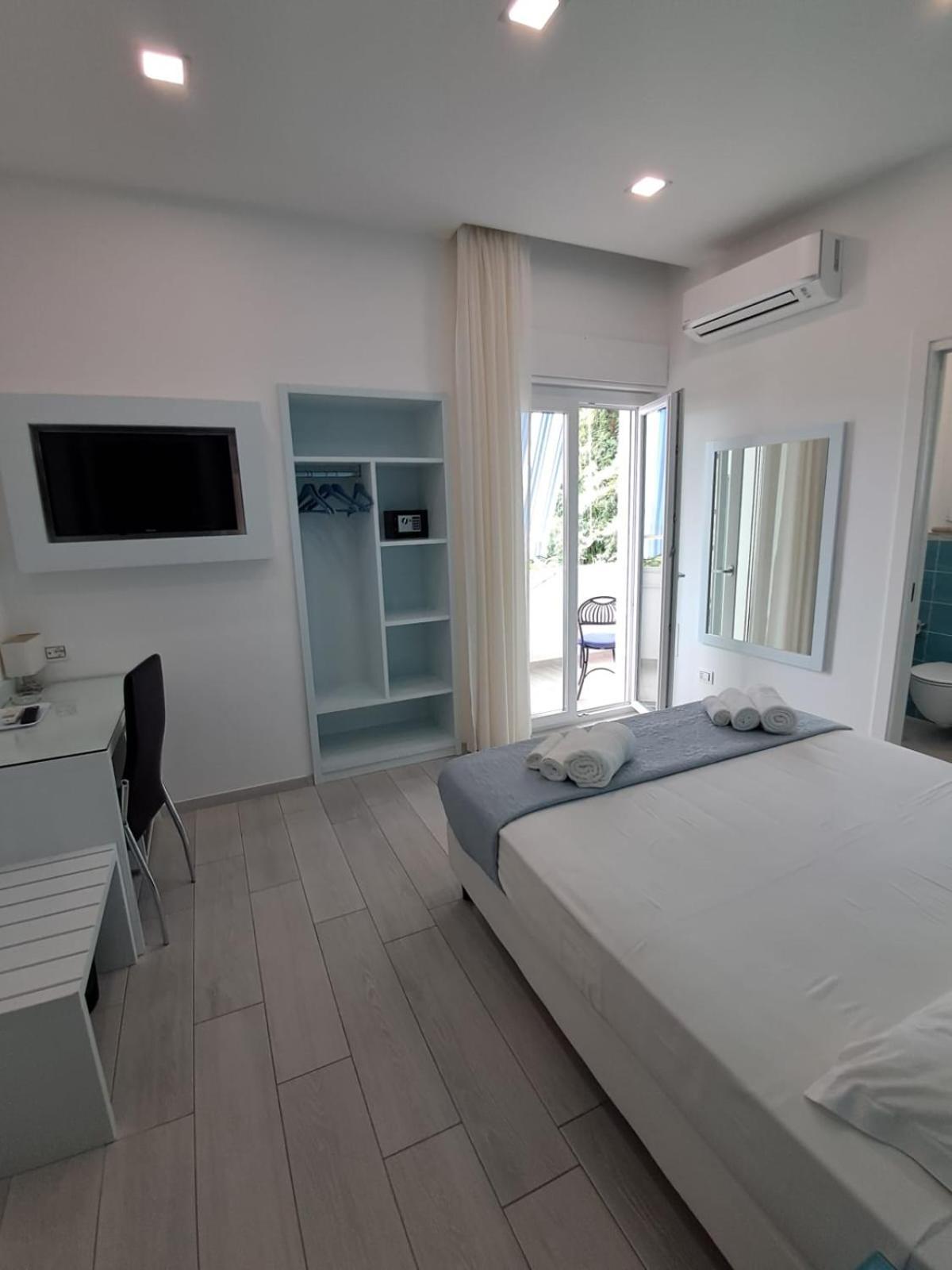 Dreams Tropea Mare "Parking Private" Bed & Breakfast Exterior photo